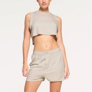 New Skims Boyfriend Loose Boxer Size XS, Stone